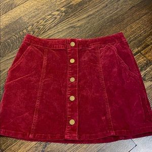 WOMANS ALTAR’D STATE MAROON MINI DENIM SKIRT